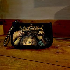 Young Queen Wristlet